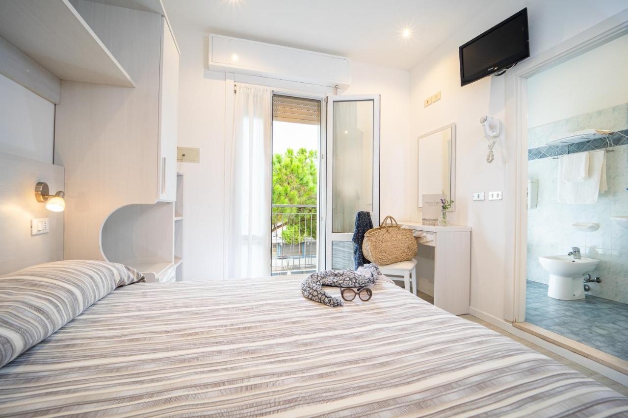 Hotel Abc Cervia Exterior foto