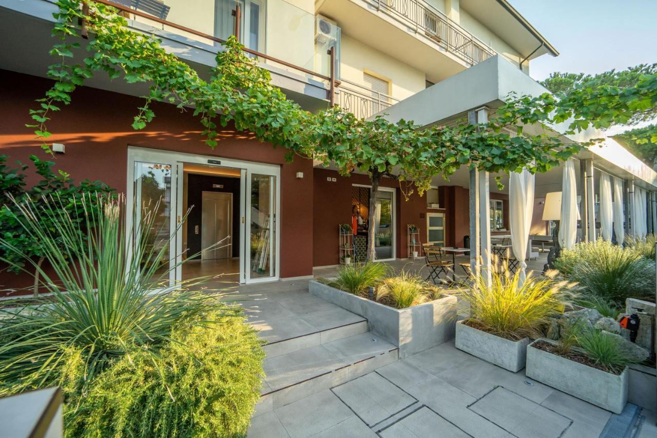 Hotel Abc Cervia Exterior foto