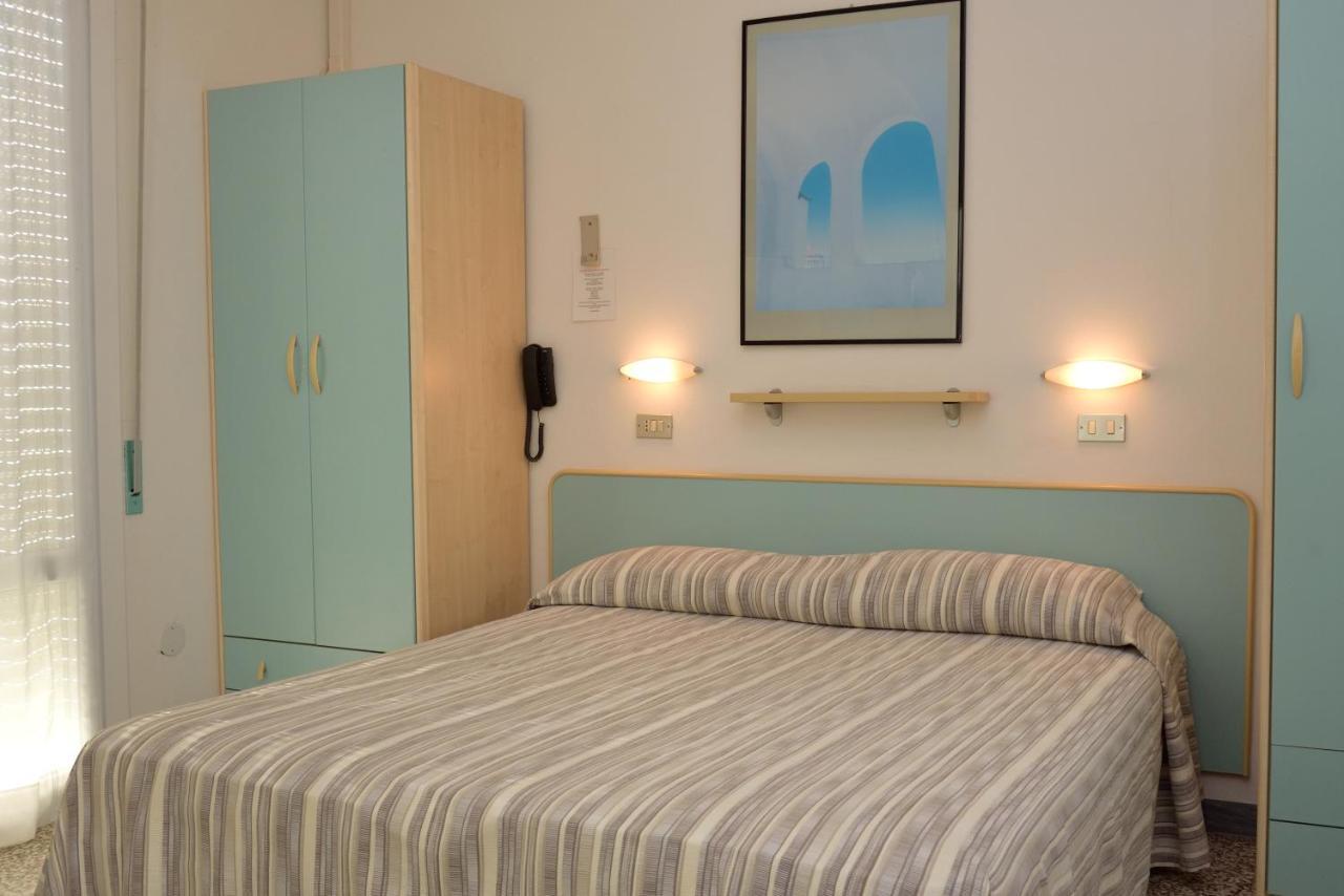 Hotel Abc Cervia Exterior foto